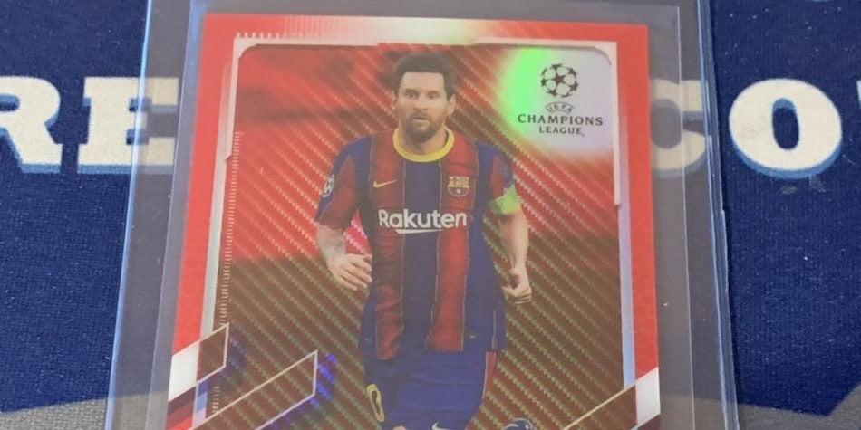 2020 Topps Chrome UEFA Red Carbon Refractor of Lionel Messi Pulled in Break [VIDEO]